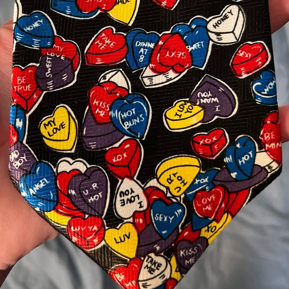 NWT Ties in Desguise Valentine's Day Candy Hearts Tie